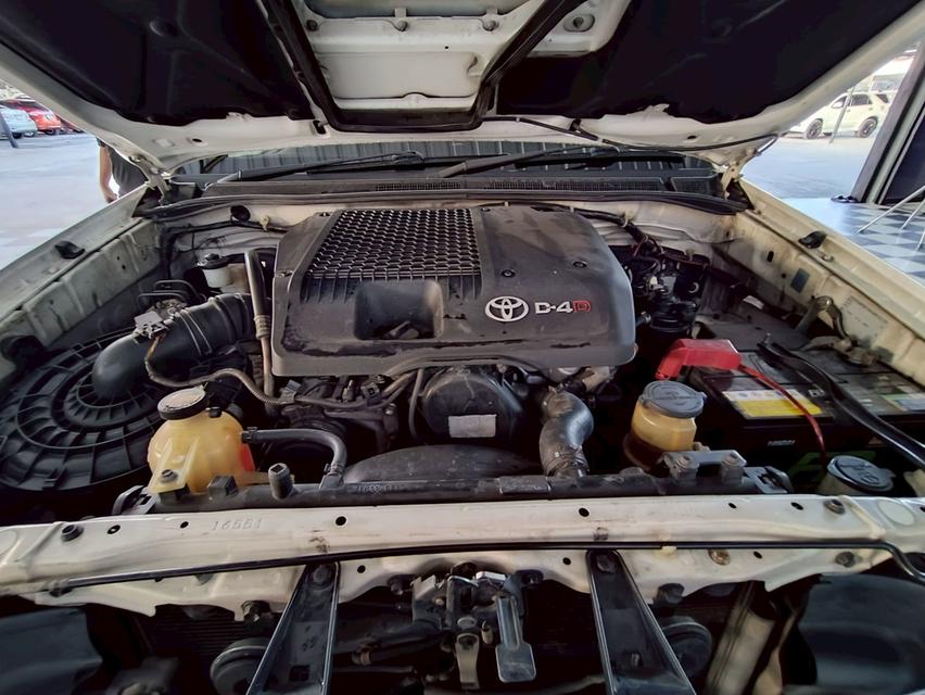 TOYOTA FORTUNER 3.0 V CHAMP .4WD.ภายในสีดำ ปี 2014/2015เกียร์ออโต้ 7