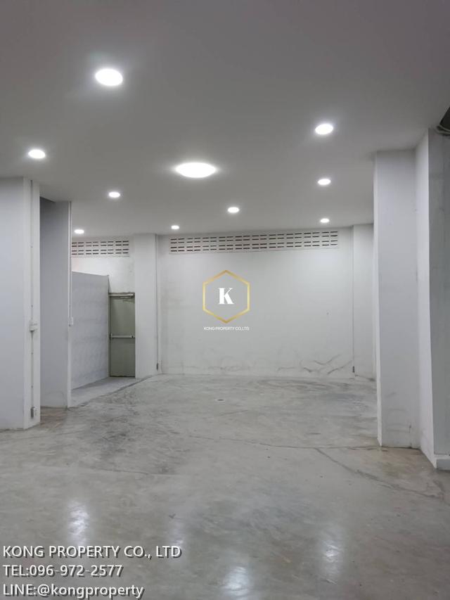 ให้เช่าโกดัง รามอินทรา - พระยาสุเรนทร์ คลองสามวา กรุงเทพ 1200 ตรม 15