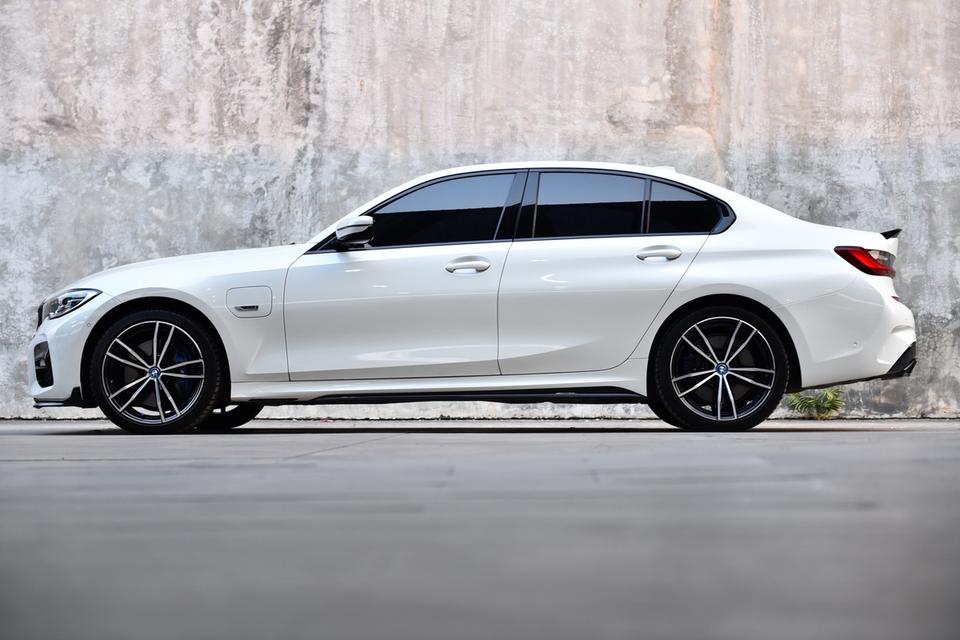 TOP OPTION BMW 330e M Sport BSI กับ Warranty ถึง 2027 ทะเบียนคืน" รูปที่ 6