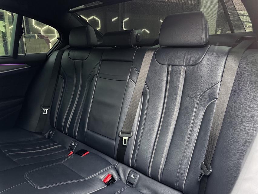 รหัสรถ MCA53 2018 BMW 530E M-SPORT G30 TO M5 LCI LOOK 18