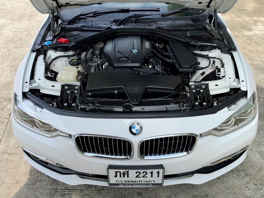 2018 BMW 320D F30 LCI รถมือเดียวป้ายแดง รถออกศูนย์ BMW THAILAND รถวิ่งน้อย เข้าศูนย์ทุกระยะ รถไม่เคยมีอุบัติเหตุครับ รูปที่ 15