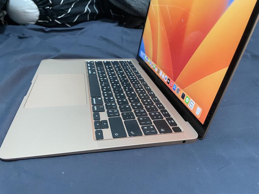 MacBook Air รุ่น13นิ้ว ปี2020  8/256 3