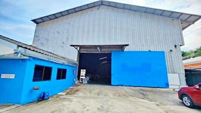 ตลาดหนองบอน 1 กม 6น้ำ ย่านประเวศ 1ไร่กว่า หรือ 500ตร.วา. เฉลิมพระเกียรติ ร.9 ซอย 41-47 โกดังให้เช่า 8นอน ติดสวนหลวง 2000 8