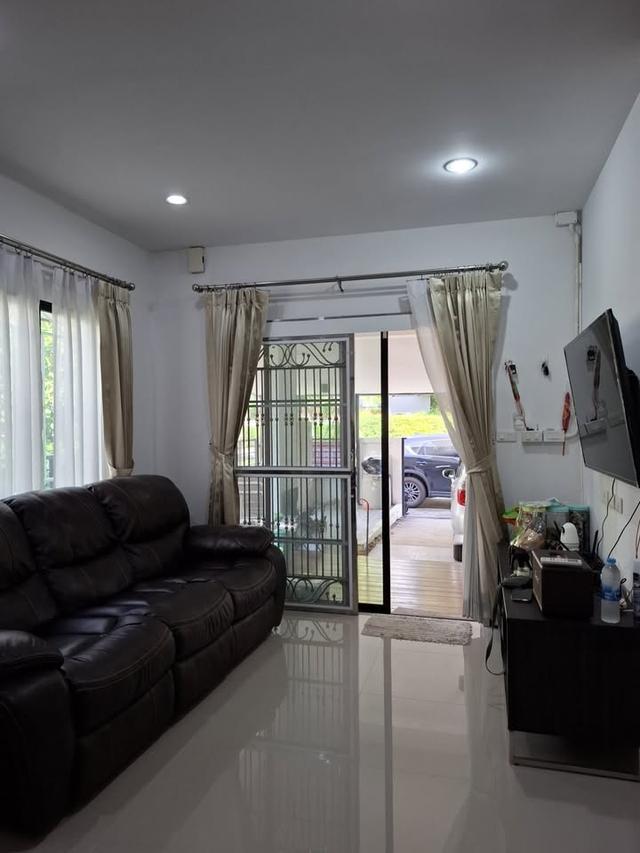 ขายทาวน์โฮม 2 ชั้น โครงการบ้านฟ้าทาวน์นี่ ปิ่นเกล้า-พุทธมณฑลสาย 5 ทำเลดี เดินทางสะดวก ใกล้มหาวิทยาลัยมหิดล ศาลายา