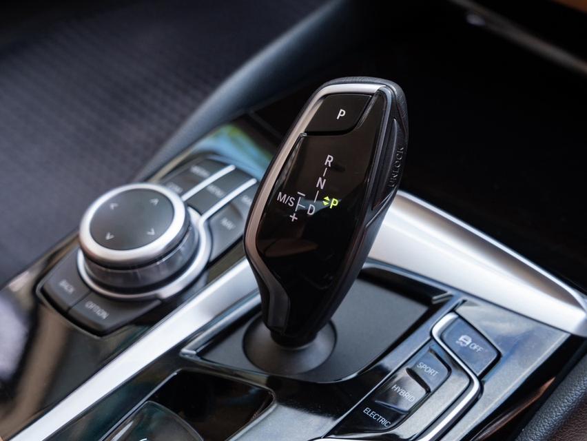 BMW 530e Elite ปี 2021 มือสอง รูปที่ 17