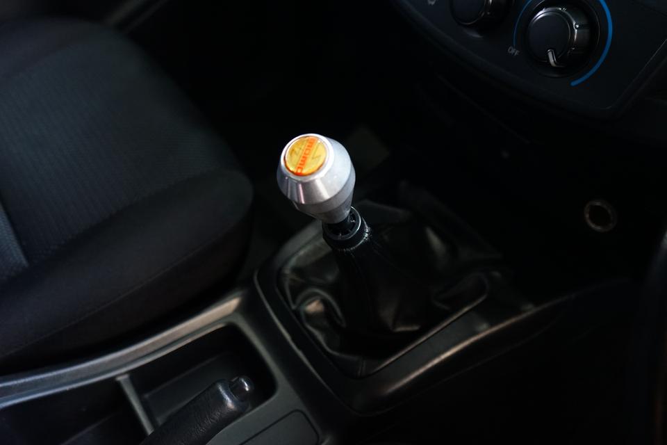 2015 TOYOTA VIGO SMART CAB 2.5 E PRERUNNER VNTURBO  14