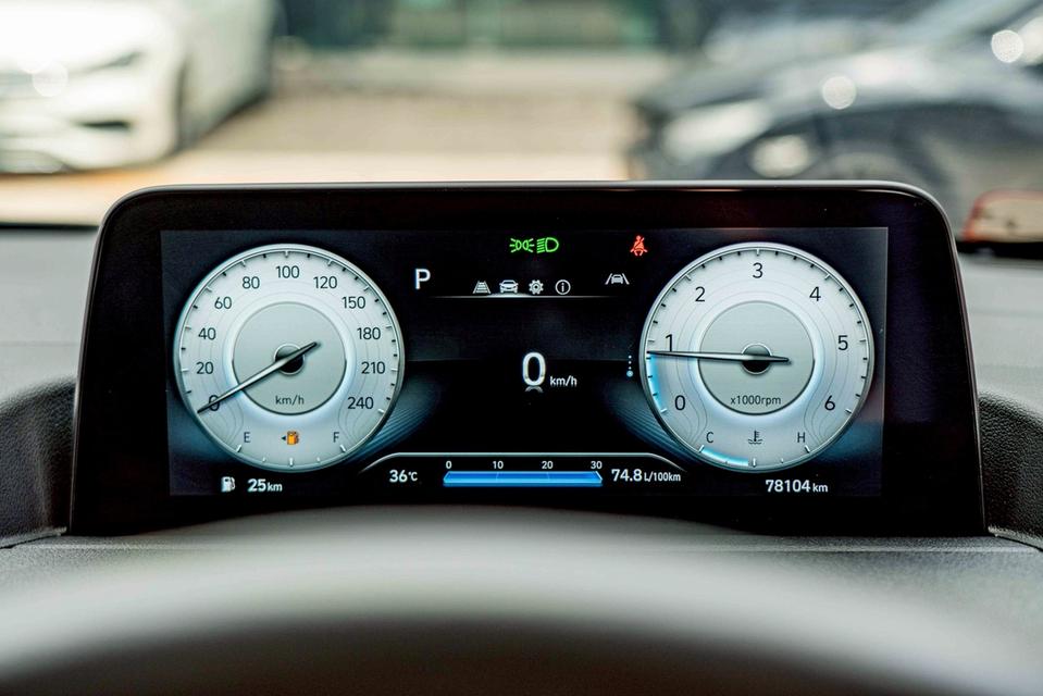 รหัสรถ NP5974 HYUNDAI STARIA 2.2SEL 2022 16