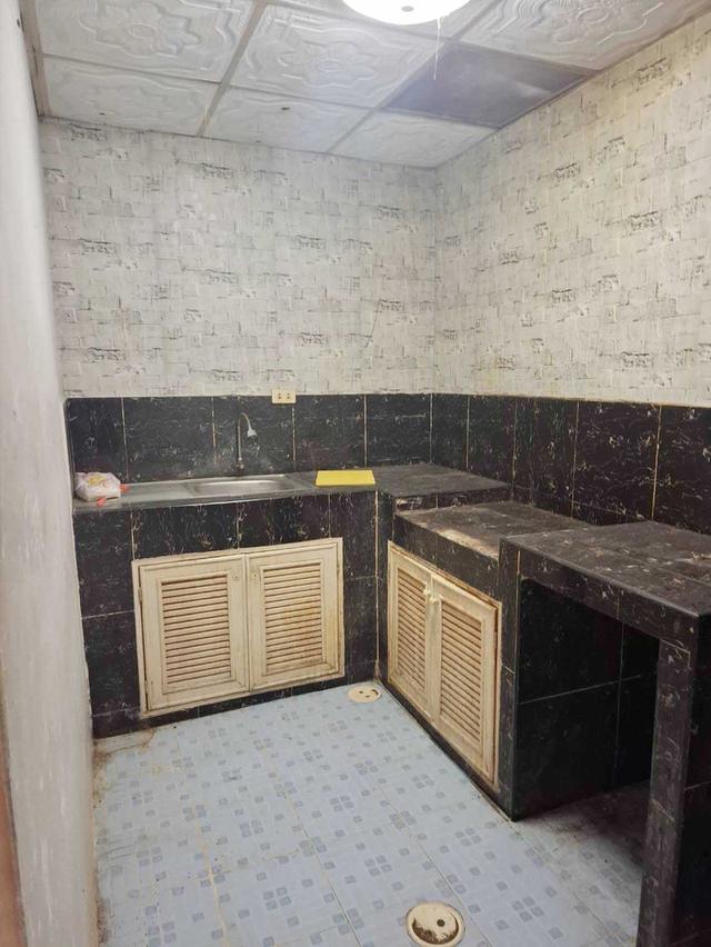 ให้เช่าบ้านเลี้ยงสัตว์ได้ ทาวเฮ้าส์ 2 ชั้น หมู่บ้านพฤกษาบี คลองสาม คลองหลวง ปทุมธานี ใกล้บิ๊กซีคลอง3,ดรีมเวิล์ด,ฟิวเจอร์ ขนาด 18 ตรว. 3นอน 2น้ำ 1 ครัว 8