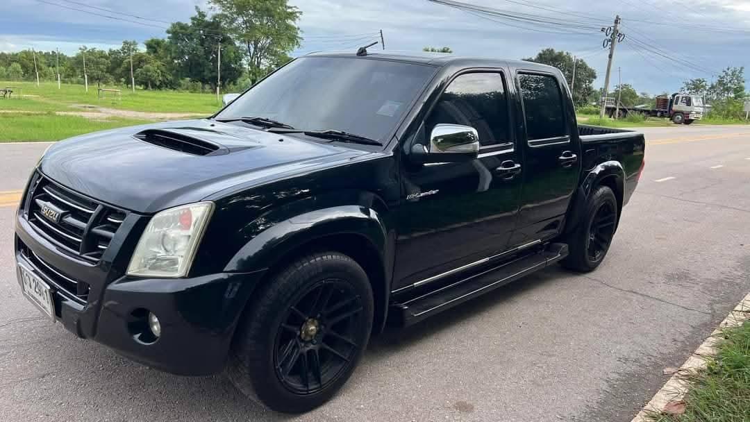 ISUZU D-MAX Hi-lander 4ประตู ปี 2011เกียร์ธรรมดาดีเซล__สด 259,000บาทอีซูซุดีแมกซ์ไฮเลนส์เด้อ 4ประตูตัวสูงโรงงาน แอร์เย็นเพลงเพราะ 2