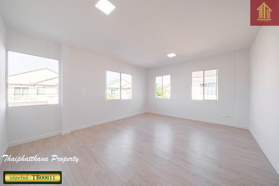 ชลลดา สุวรรณภูมิ ลาดกระบัง54 5