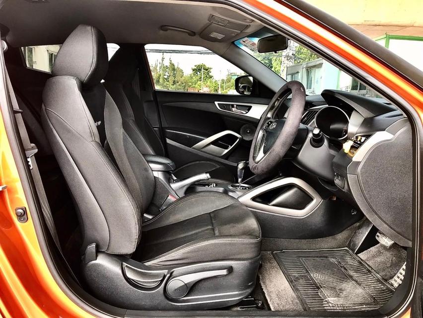 2013  HYUNDAI  VELOSTER  1.6 9