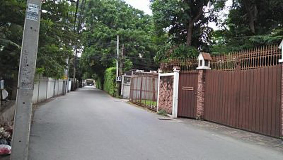 Sale Nice Land for House in Middle soi Phrakhanong BTS 1