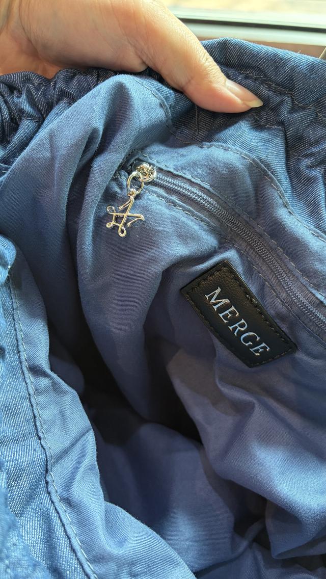 กระเป๋า  Merge ไซส์ L สุพรรณนัดรับในตัวเมืองได้เลยครับ รูปที่ 3