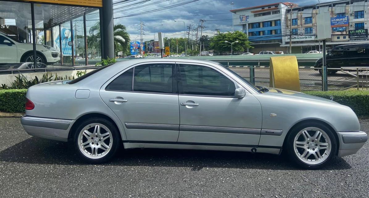 ฺBenz E230W210 (ตากลม)  เครื่อง M111 ปี 1997 รูปที่ 3