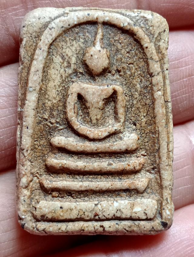 พระสมเด็จ สอบถามได้ค่ะ