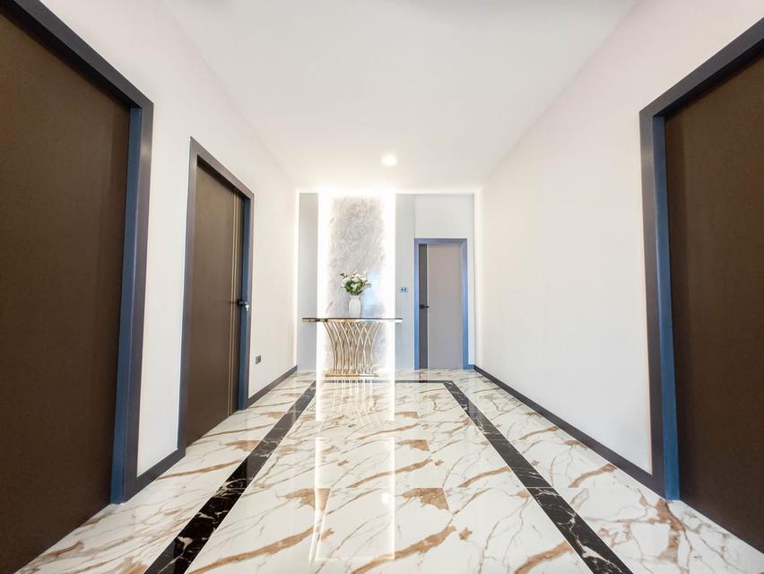 Pool villa style modern Pattaya Ekmongkhol Thepprasit  19