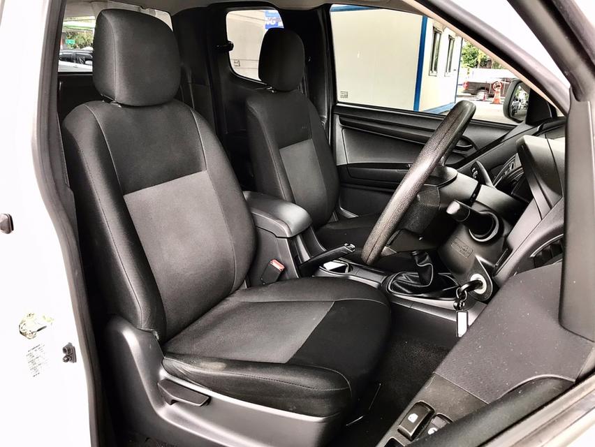 ขาย  ISUZU D-MAX 1.9 Ddi S โฉม SPACECAB ปี 2017 9