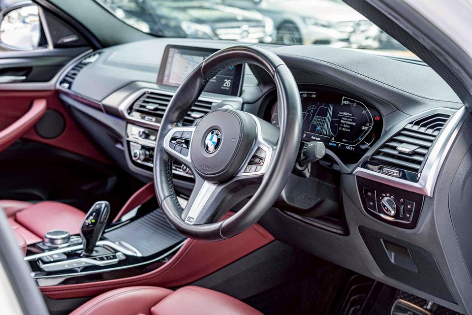 รหัสรถ NP2731 รุ่นรถ : BMW X4 XDRIVE20d M SPORT ปีรถ : 2021 13