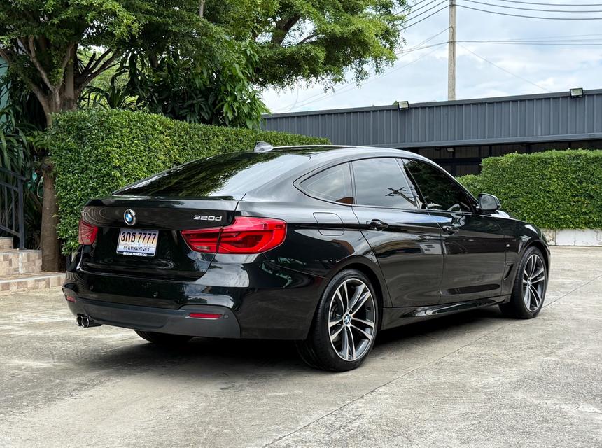 2019 BMW 320D GT MSPORT LCI รถมือเดียวออกป้ายแดง รถวิ่งน้อย เข้าศูนย์ทุกระยะ รถไม่เคยมีอุบัติเหตุครับ