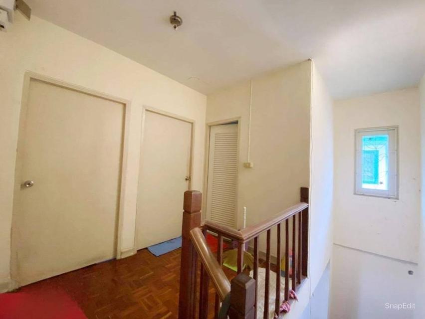 ขายบ้านเดียวหลังมุมติดถนน หมู่บ้านพฤกษา 15 เนื้อที่ 23.9 ตารางวา สนใจติดต่อ 098-1955383 3