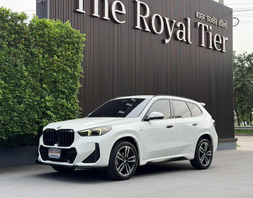 BMW X1 2.0i sDrive M sport U11 ปี 23สีขาว Mileage 30,000 Km