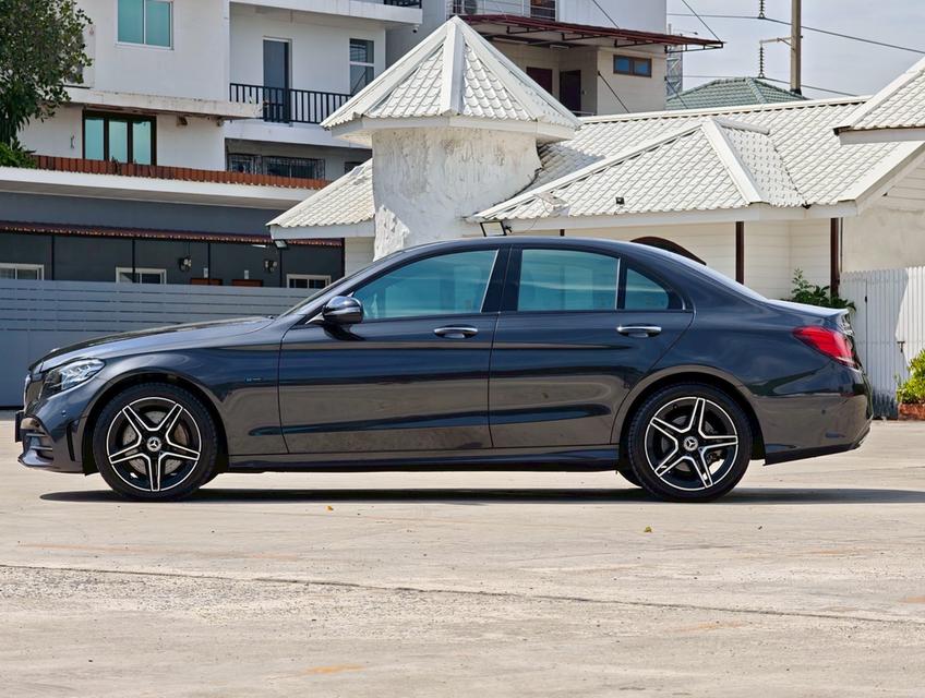 Mercedes-Benz C300e Plug-in Hybrid 2020 รูปที่ 6
