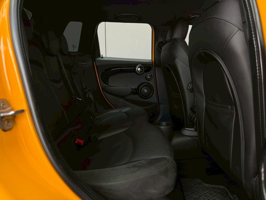 รหัสรถ WRT54 2015 Mini COOPER 2.0 F55 S 5-Door Hatchback รูปที่ 15