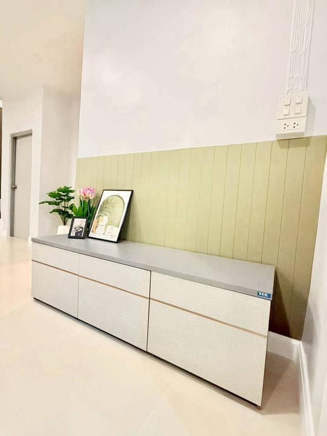 หมู่บ้านพฤกษา3  ถนนวัดลาดปลาดุก บางบัวทองทาวน์เฮาส์ 2 ชั้น ตกแต่งใหม่พร้อมอยู่ หน้ากว้าง6เมตร ใกล้ตลาดเดินทางสะดวกใกล้วินรถตู้ 10