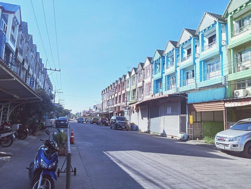 ขายตึก 3 ชั้น หมู่บ้านนริศรา คลอง11 ธัญบุรี ปทุมธานี 3