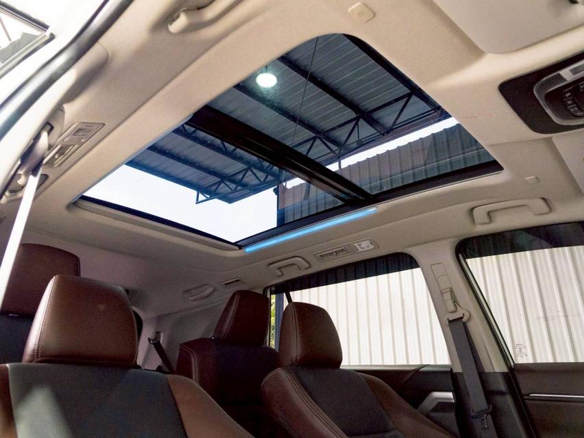Toyota Innova Zenix 2.0 Hev Premium ปีจด 2024 12
