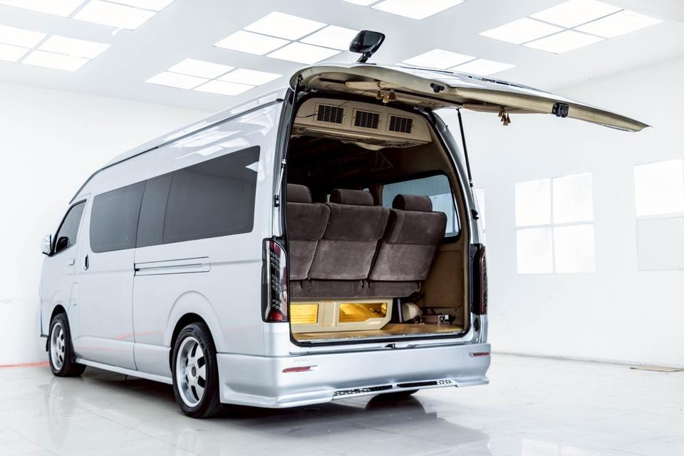 TOYOTA COMMUTER 3.0 D4D VIP 2014