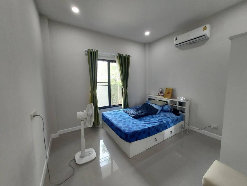 บ้านเดี่ยว ชั้นเดียว ใกล้ชายทะเลชะอำ และหัวหิน 3 ห้องนอน 2 ห้องน้ำ ห้องรับแขก ห้องครัว สวน และที่จอดรถ 2 คัน 3