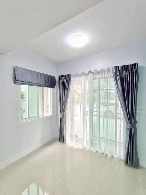 ให้เช่าบ้านแฝด 2 ชั้น 3 ห้องนอน หมู่บ้านเดอะ วิลเลจ เอ็กซ์คลูซีฟ บางนา กม.10 พร้อมอยู่ ใกล้เมกะบางนา 8