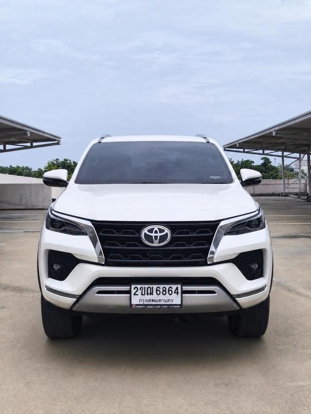 Toyota รุ่น : Fortuner 2.4  2WD