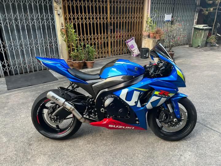 Suzuki GSX R1000 มือสองสภาพดี 4