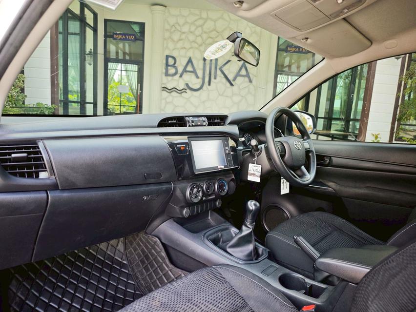 TOYOTA REVO Z-Edition Smart Cab 2.4 Entry M/T 14