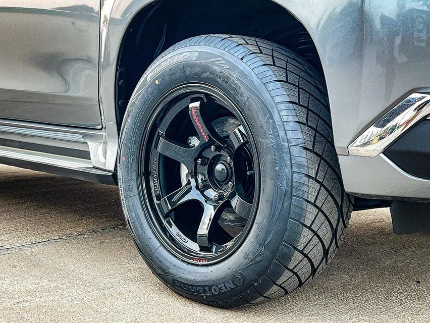 ขาย Mitsubishi Pajero 2.4GT ปี17 16