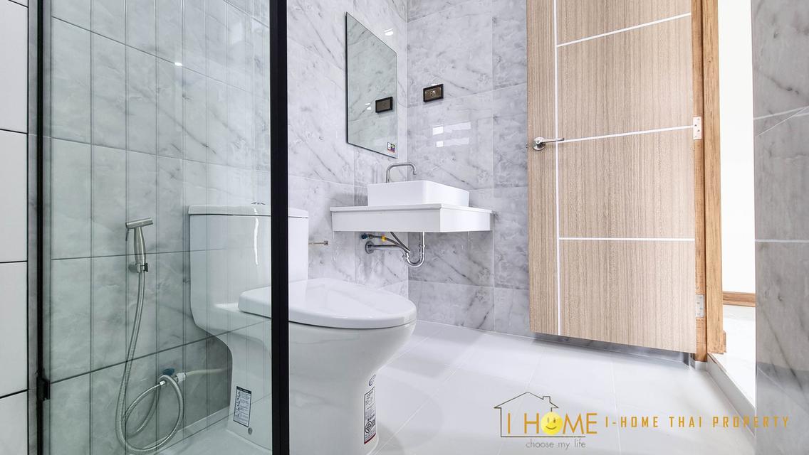 ✨ บ้านใหม่แกะกล่อง! ดีไซน์ทันสมัย หรูหรา พื้นที่กว้าง ตอบโจทย์ทุกครอบครัว 🏡 9