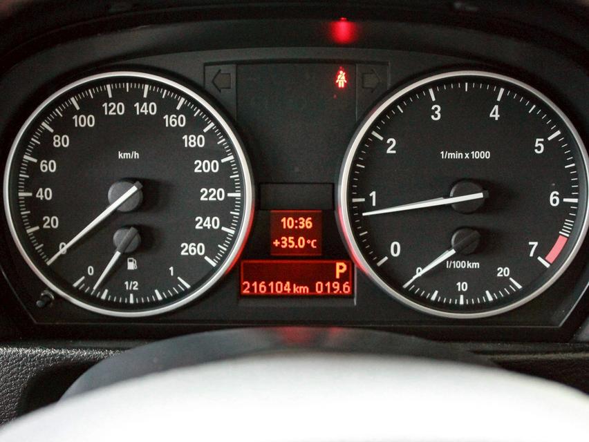 BMW X1 , Sdriver 1.8i Sport ปี 2015 16