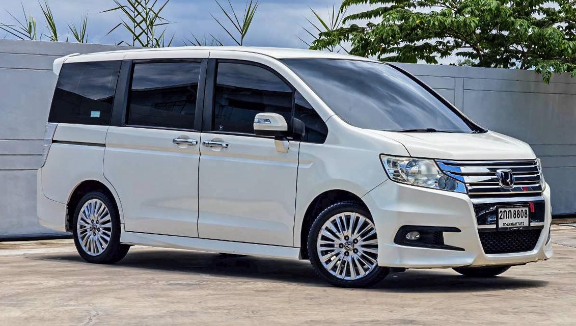 ขาย HONDA STEPWAGON 2.0 ปี 2013