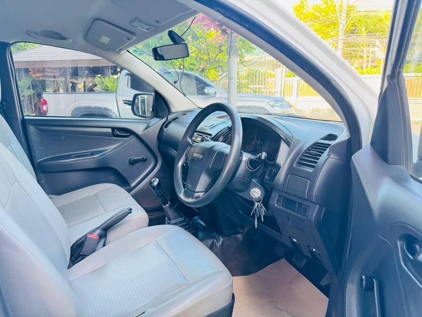  ISUZU D-MAX SPARK ตู้ทึบ ดีเซล เครื่อง1.9cc. เกียร์ธรรมดา ปี2019 7