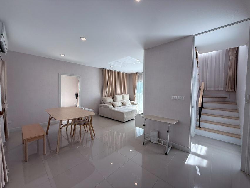 หมู่บ้านเวนิว โฟลว์ แจ้งวัฒนะ ถนนชัยพฤกษ์ ต.คลองข่อย อ.ปากเกร็ด จ.นนทบุรี 7