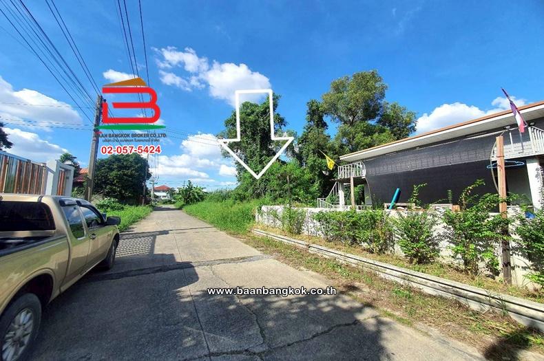 ที่ดินเปล่า เนื้อที่ 63 ตร.ว. ซอยร่วมใจ 1, ใกล้วัดเปรมประชา ถนนพหลโยธิน ตำบลสวนพริกไทย อำเภอเมืองปทุมธานี ปทุมธานี 4