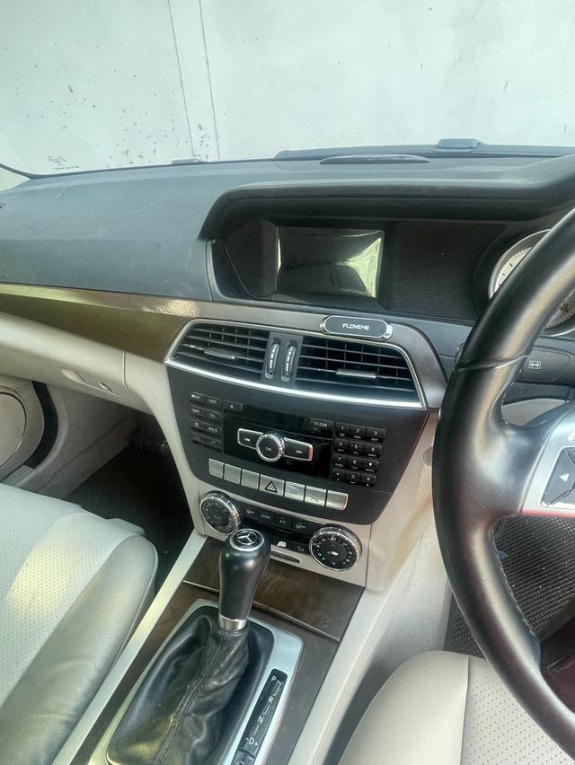 Benz C220 CDI สีบรอนซ์เงิน ปี2014 รูปที่ 7