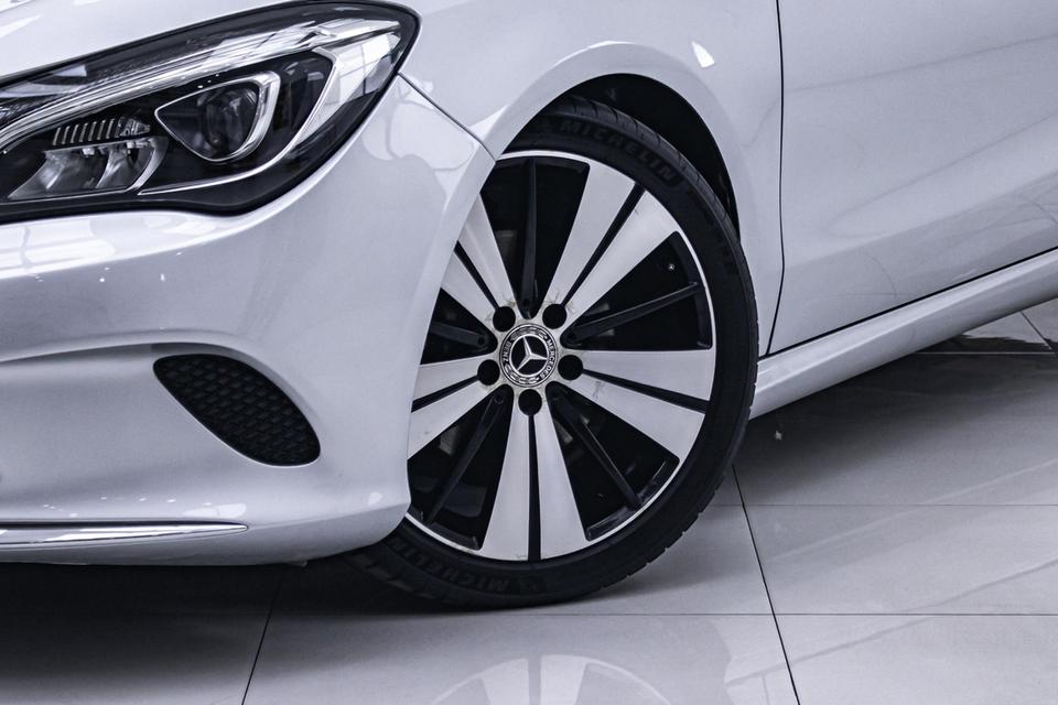 รหัสรถ 1C927 CLA-CLASS 1.6 URBAN 2020 3