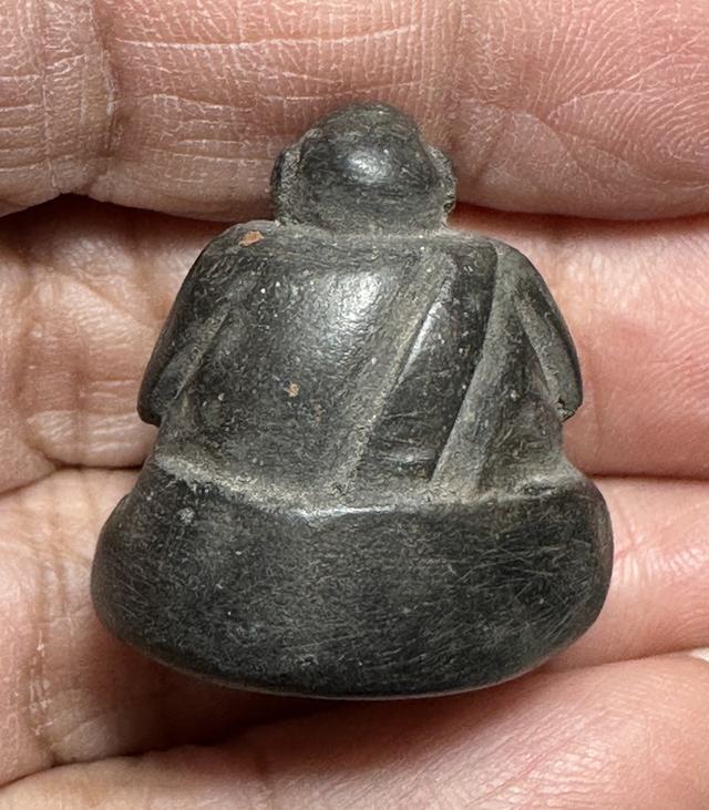 พระปิดตาเนื้อผงคลุกรักลอยองค์ ไม่ทราบที่ 10