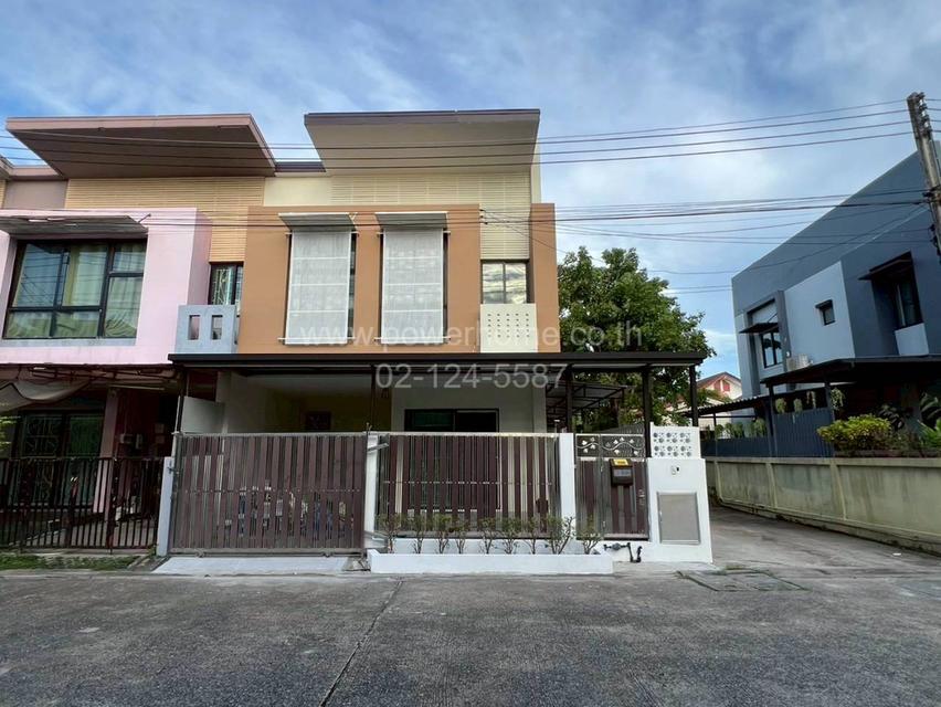 หมู่บ้านไอดีไซน์ ลำลูกกา คลอง 3 ถนนลำลูกกา ตำบลลาดสวาย อำเภอลำลูกกา จังหวัดปทุมธานี   