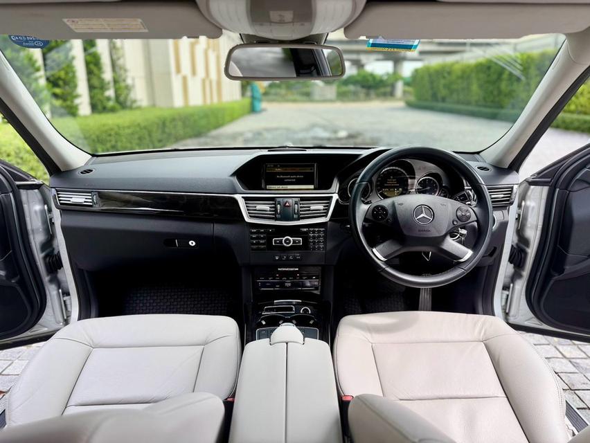 Benz E250 CGI  7 SPEED เกียร์คอ 204 แรงม้า ปี12 สีเทา รูปที่ 9