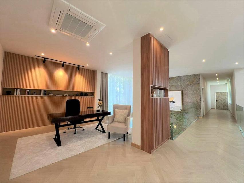 บ้านหรู รามอินทรา พูลวิลล่า กรุงเทพ สระว่ายน้ำส่วนตัว ออกแบบสวย Luxury Pool Villa | Private Resort Living in the City 15