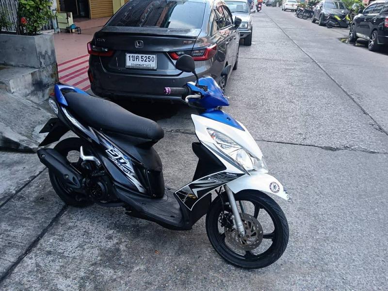 Skydrive 125 ตัวท็อป ล้อแม็ก ปี12 ภาษี69 สวยเท่ห์ เครื่องดียี่ยม ราคา 15500 บาท รูปย่อยที่ 2